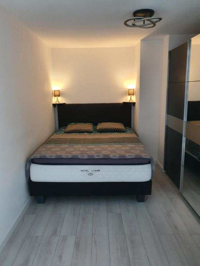 Appartement Cosy Proche De L'Aeroport T R A N S F E R T Sur Demande Saint-Denis Kültér fotó