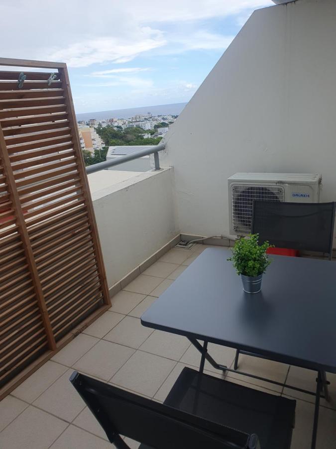 Appartement Cosy Proche De L'Aeroport T R A N S F E R T Sur Demande Saint-Denis Kültér fotó